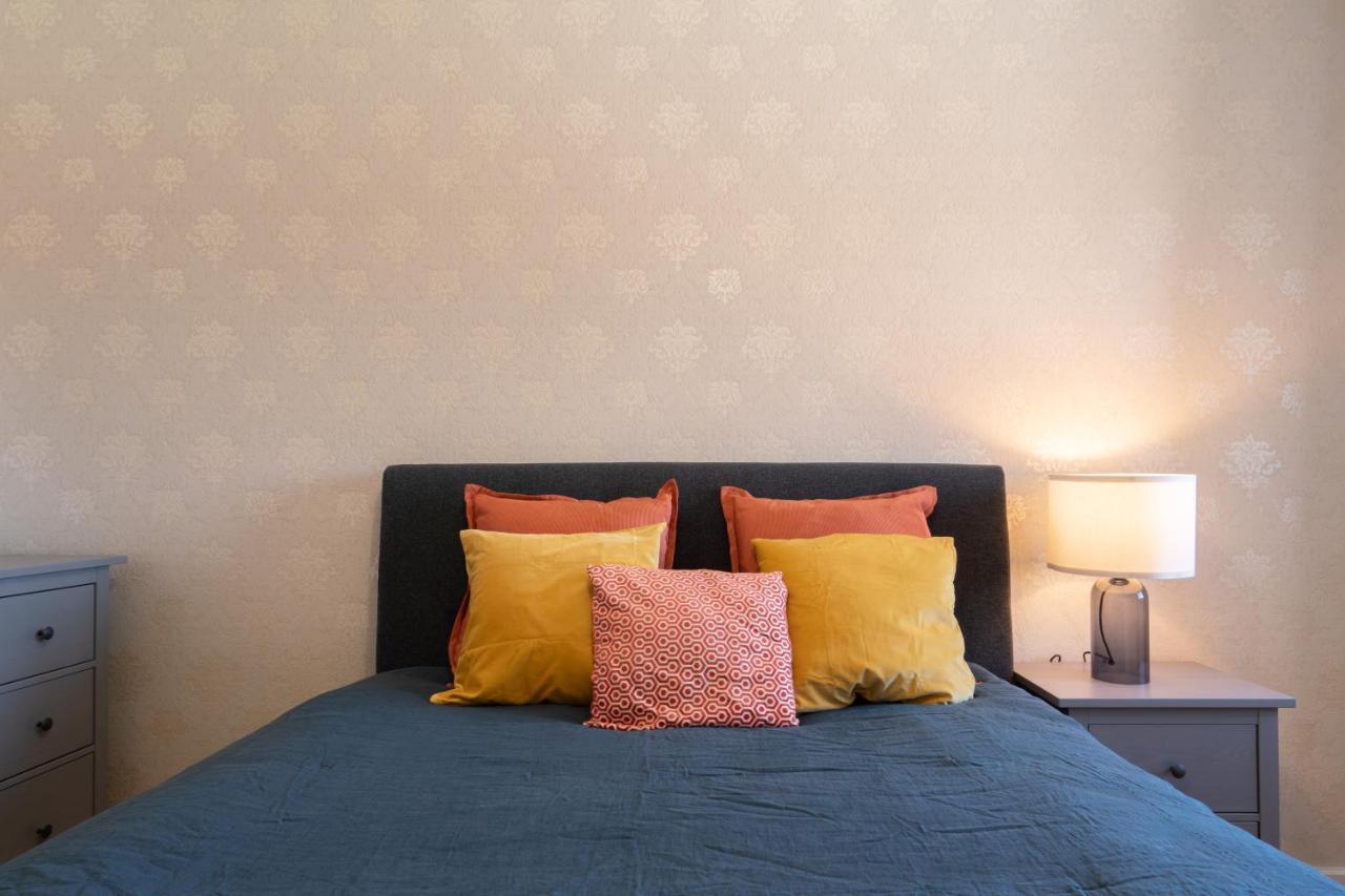 Host Wise Apartment Porto Bagian luar foto