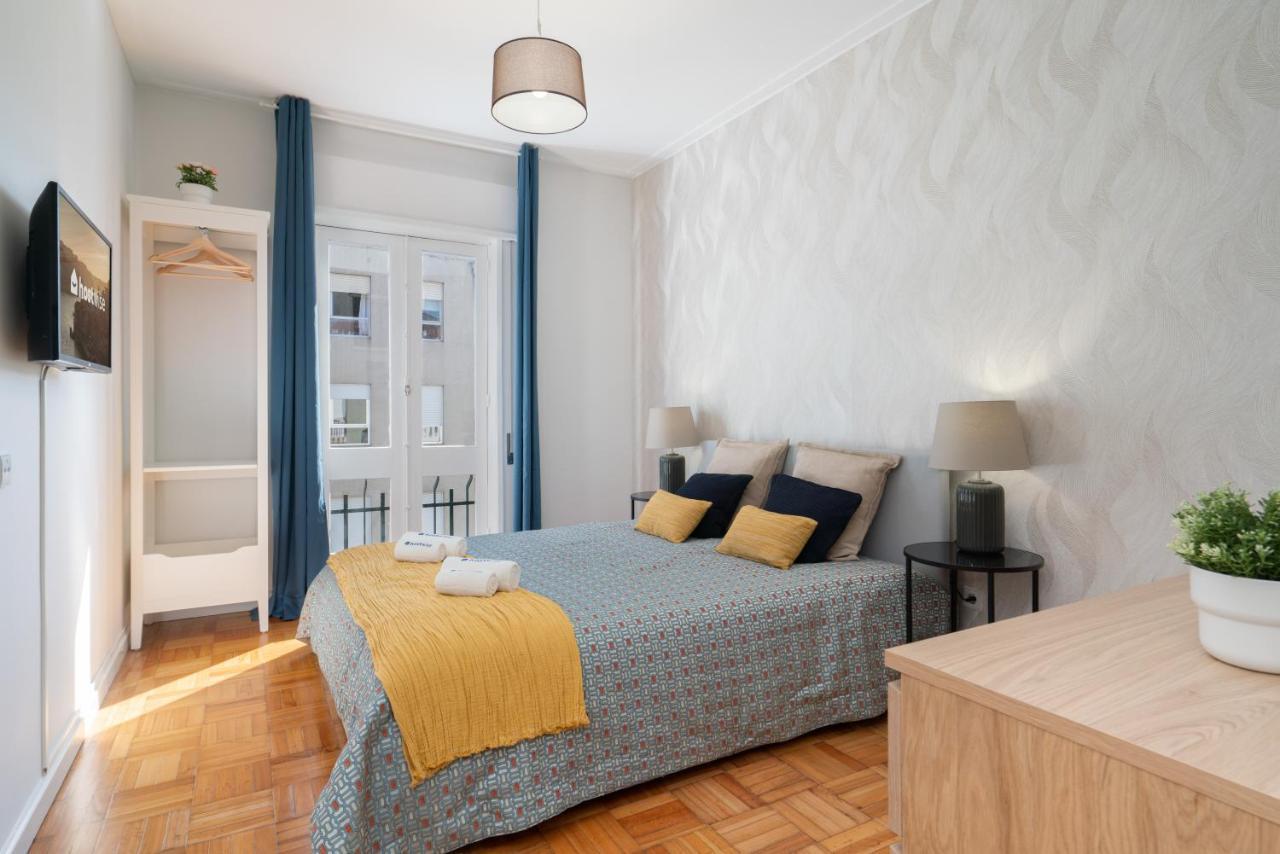 Host Wise Apartment Porto Bagian luar foto