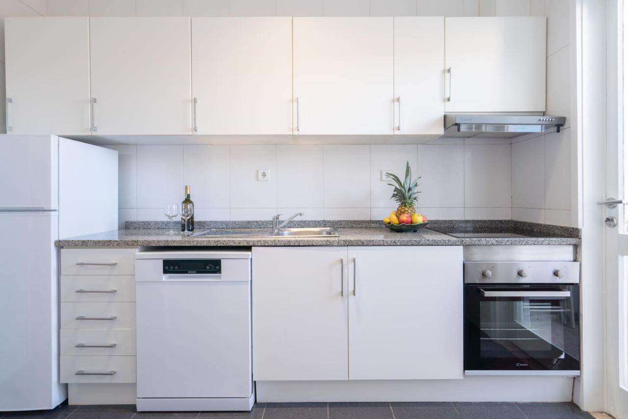 Host Wise Apartment Porto Bagian luar foto