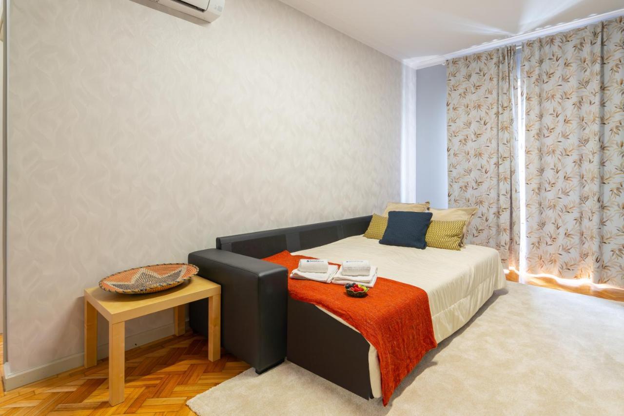 Host Wise Apartment Porto Bagian luar foto