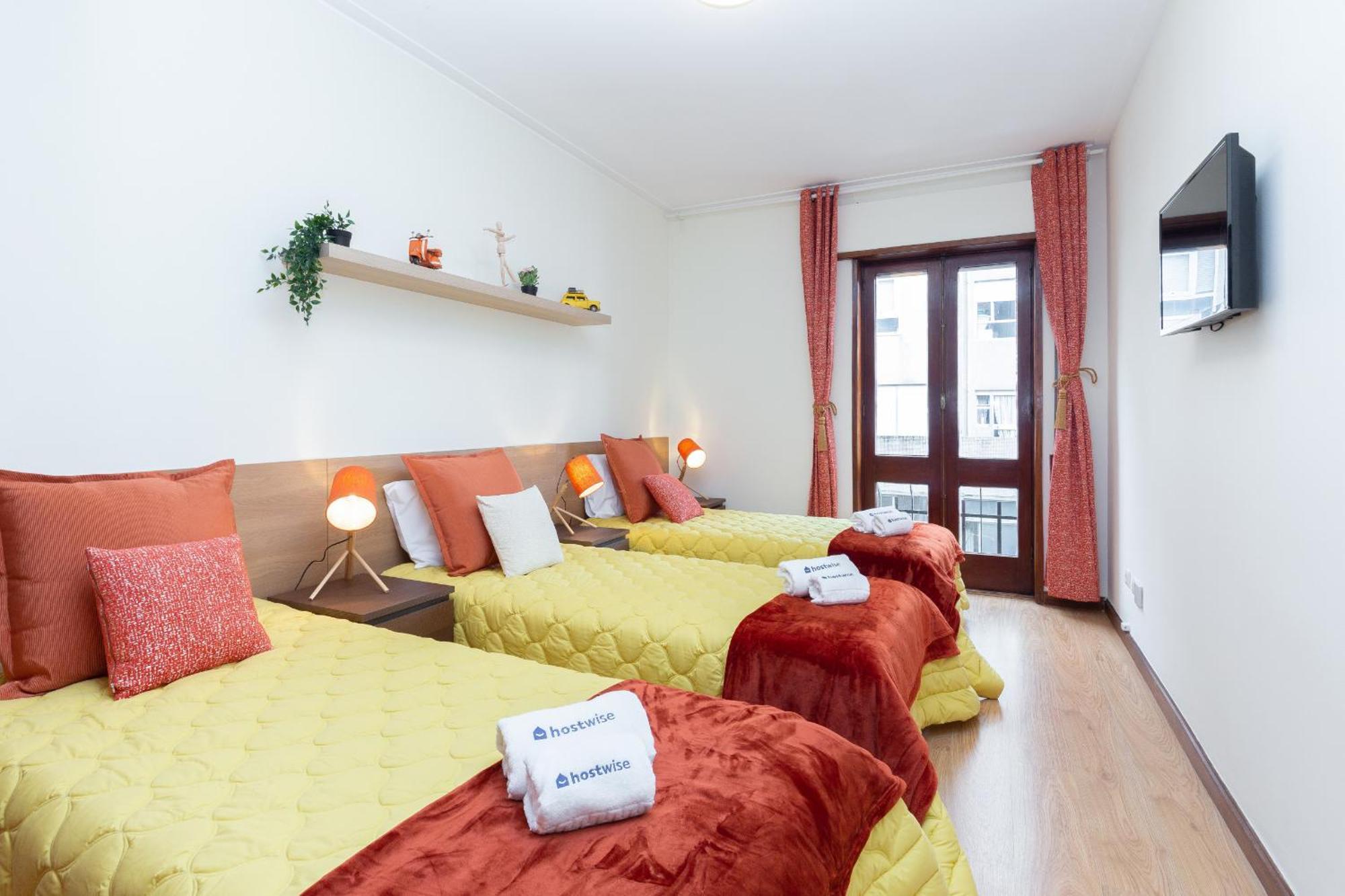 Host Wise Apartment Porto Bagian luar foto