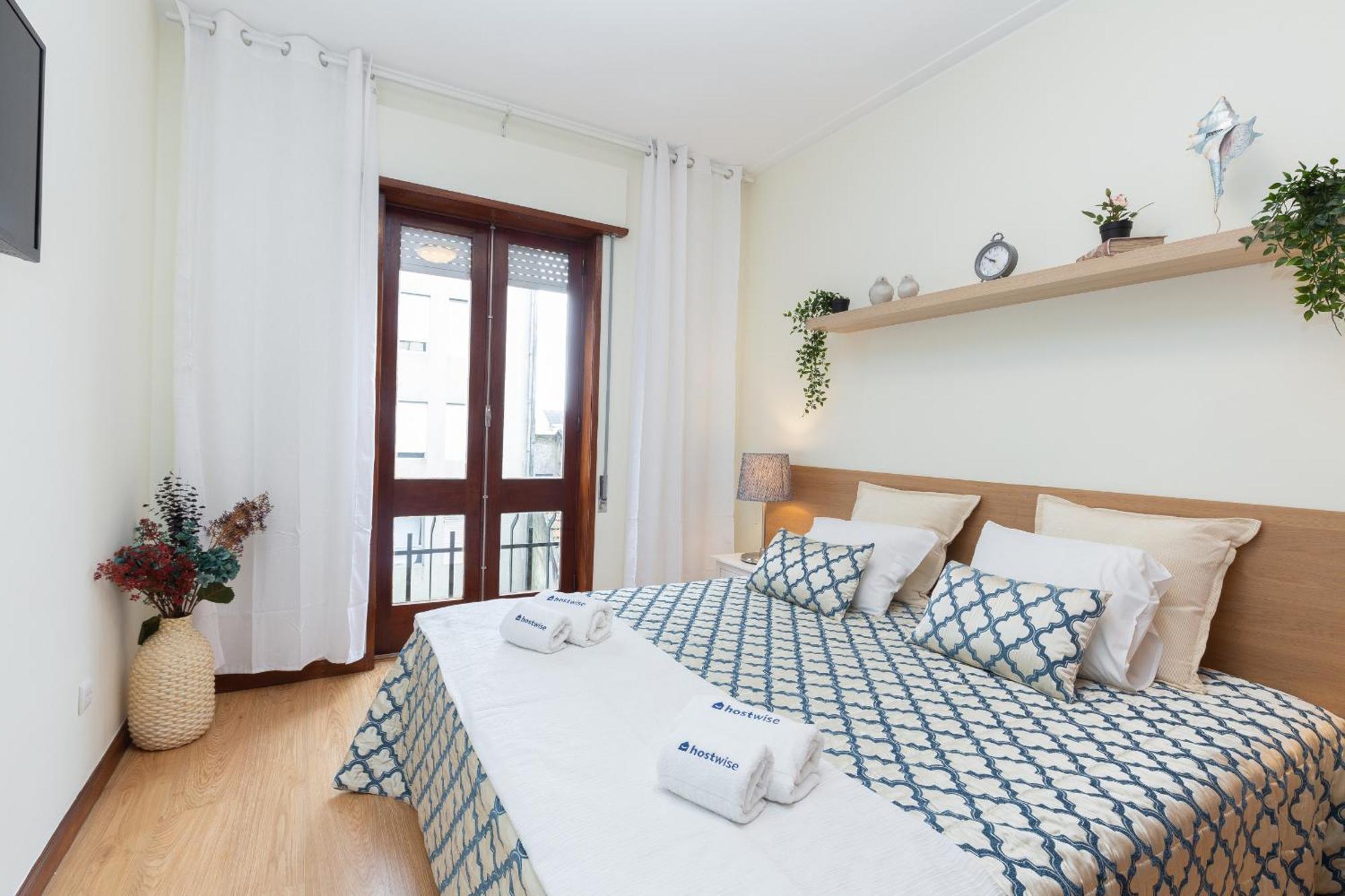 Host Wise Apartment Porto Bagian luar foto