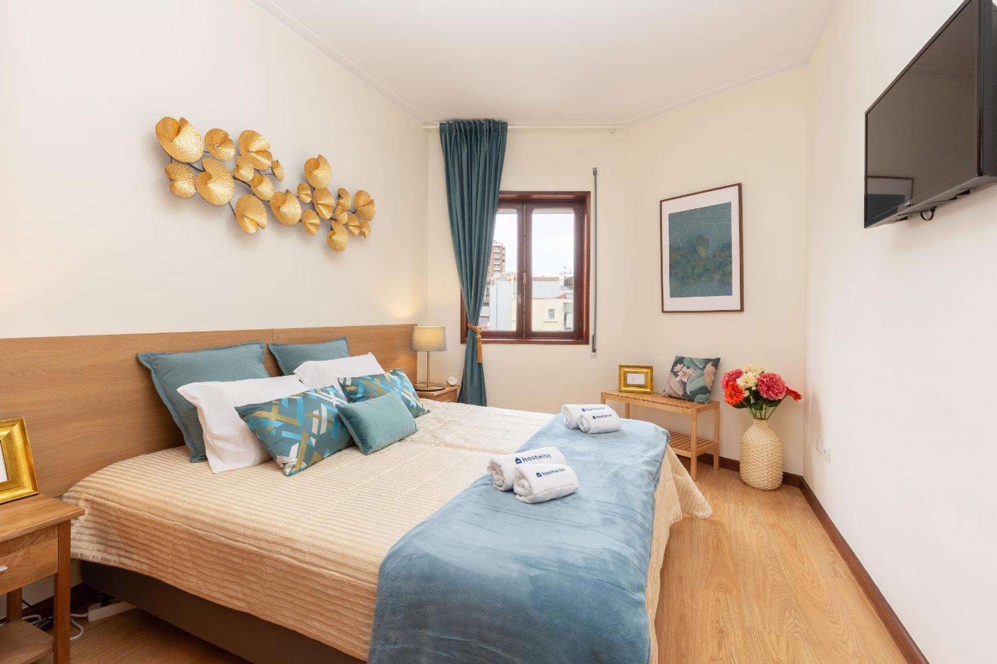 Host Wise Apartment Porto Bagian luar foto