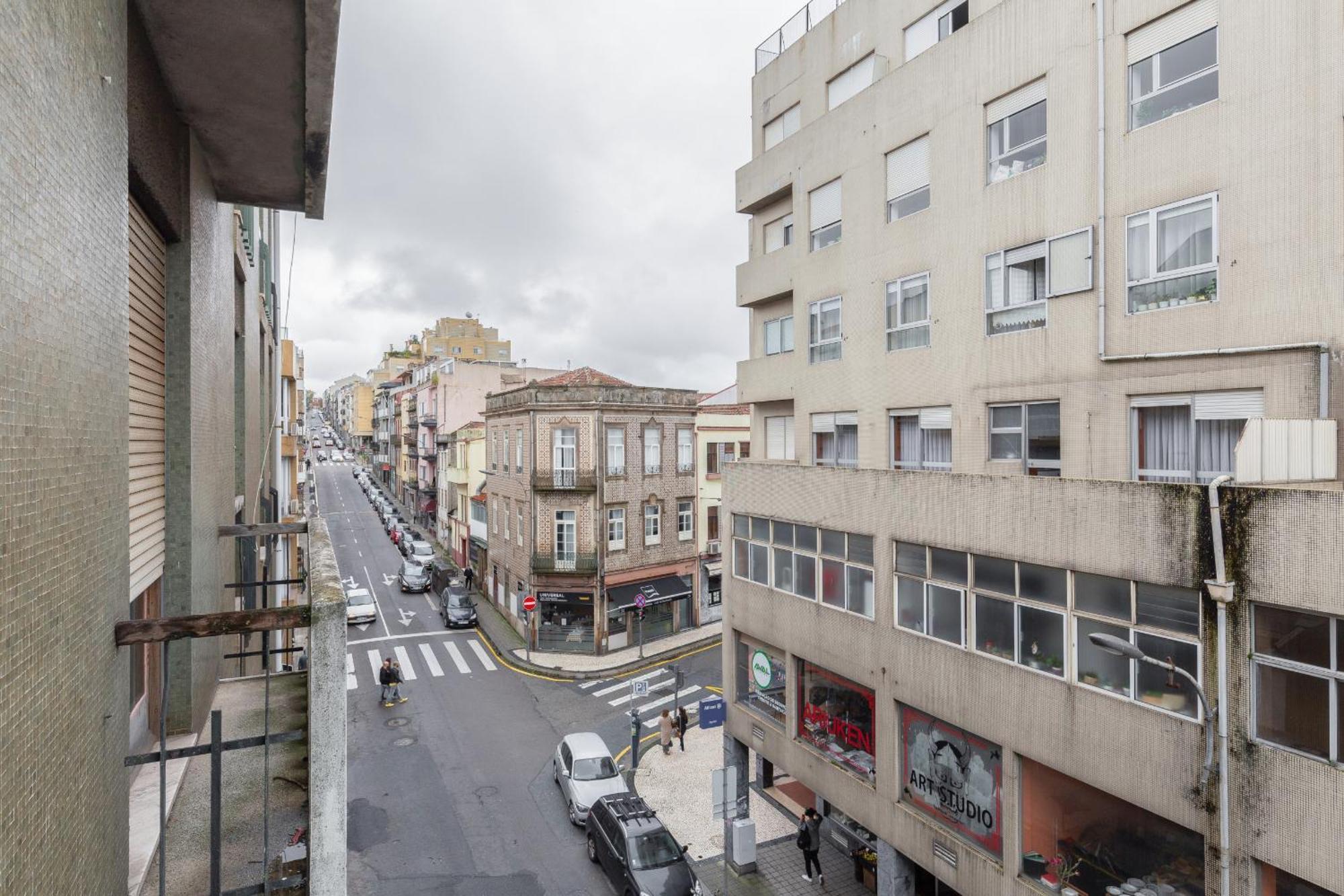 Host Wise Apartment Porto Bagian luar foto