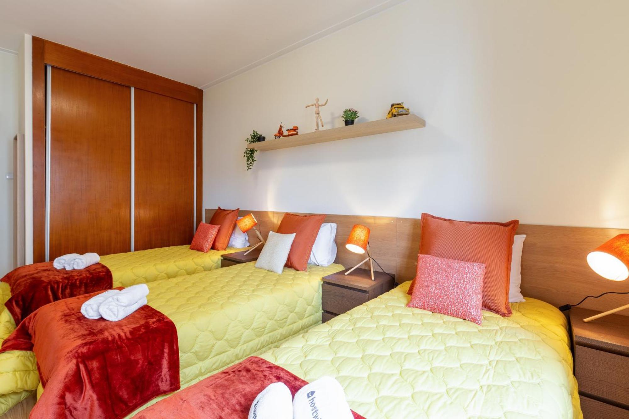 Host Wise Apartment Porto Bagian luar foto