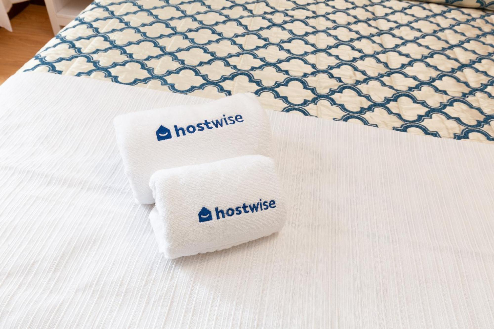 Host Wise Apartment Porto Bagian luar foto
