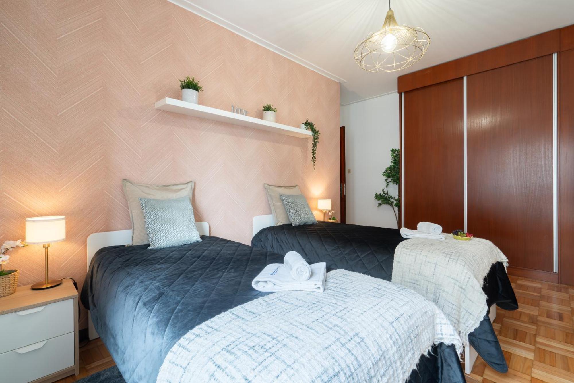 Host Wise Apartment Porto Ruang foto